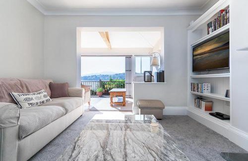 Deganwy House | Walton House