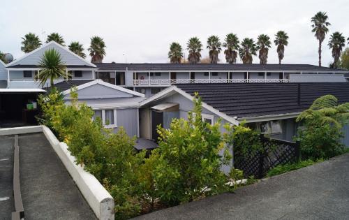 Warkworth Hotel | Walton Park Motor Lodge