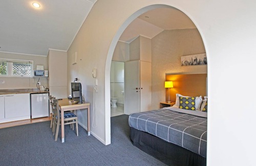 Warkworth Hotel | Walton Park Motor Lodge