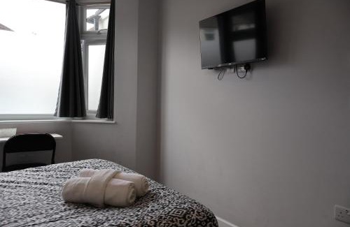 Bushey Hotel | Walton Suites