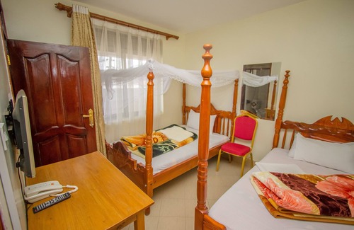 Mityana Hotel | Wamala Lake View Hotel