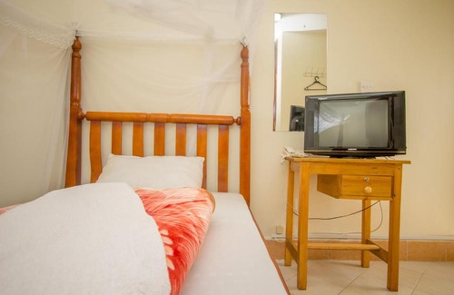 Mityana Hotel | Wamala Lakeview Hotel