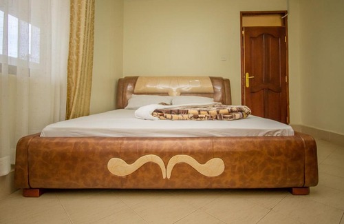 Mityana Hotel | Wamala Lakeview Hotel