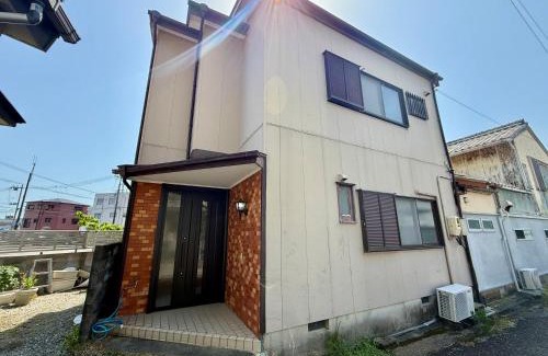 Nachikatsura-cho House | Wan Kumano by WhyKumano