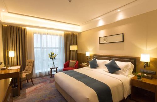 Bao'an Hotel | Wan Yue Grand Skylight Hotel