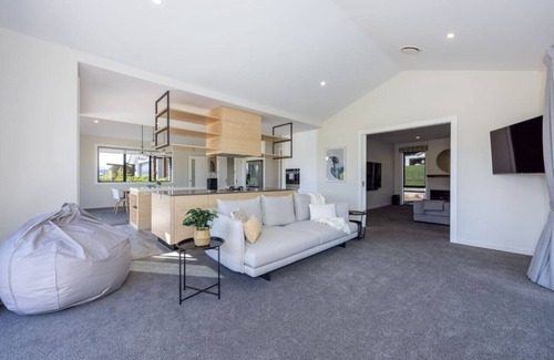 Wanaka House | Wanaka's Oasis Escape