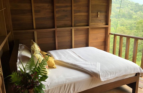 Yatiyantota Other | Wanakaset full board forest retreat
