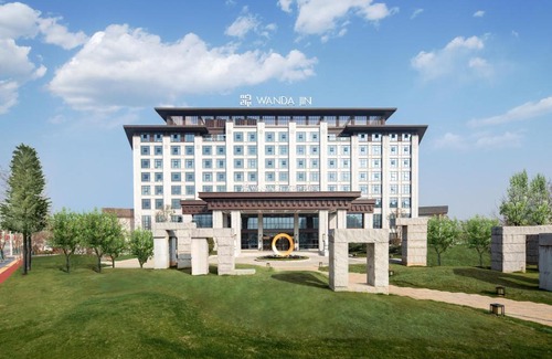 Luxi County Hotel | Wanda Jin Pingxiang