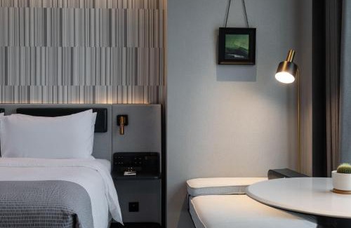 Xihu Hotel | Wanda Moments Nanchang Xihu