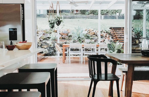 Port Stephens Council House | Wanda Wanda House - 100 steps to the sand, with huge swim spa.
