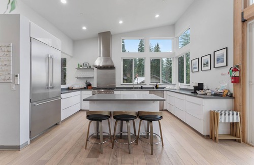 Yosemite West House | Wander Yosemite Park w/Forest View – 3 Bedrooms, Sleeps 8