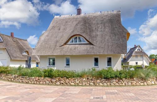 Am Salzhaff House | Wanderfalke - Ferienhaus mit Kamin und Sauna für 8 Personen