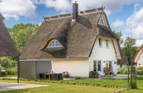 Am Salzhaff House | Wanderfalke - Ferienhaus mit Kamin und Sauna für 8 Personen
