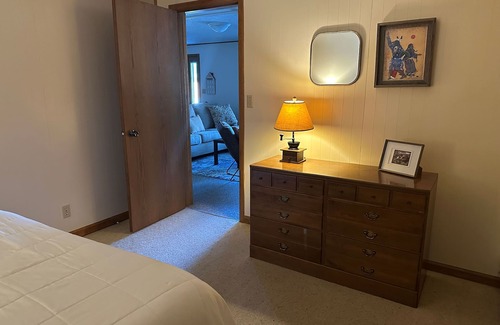Custer House | Wandering Goat*HOT TUB*Secluded privacy near town