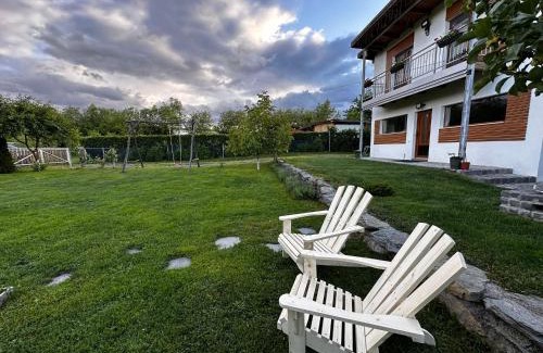 Avrig House | Wanderlust Cottage Avrig