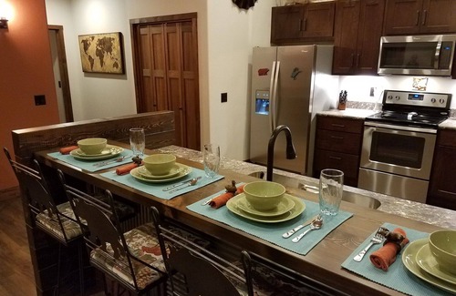 Gardiner Cabin | Wanderlust Haven overlooks the heart of Gardiner, next to Yellowstone Nat'l Park