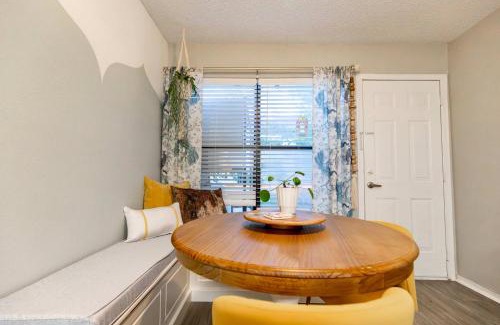 Fayetteville Apartment | Wanderlust Haven