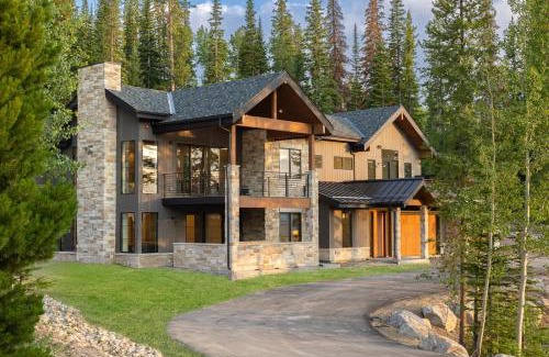 Rendezvous House | Wanderlust