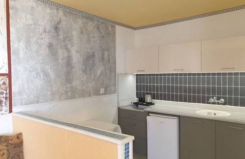Piskopiano Apartment | WanderNest Cozy Corner vibe 8