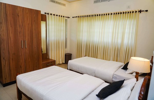 Todupulai Hotel | Wanderville