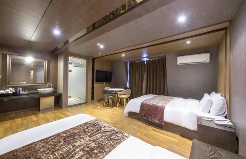 Wando Hotel | Wando XYM