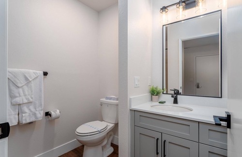 Wapato Point Condo | Wapato Point Condo with Resort Amenities! 2bed/2bath, ground floor, unit 621