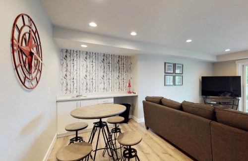 Wapato Point House | Wapato Point Lakeview