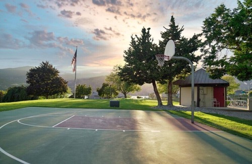 Manson Resort | Wapato Point Resort - Ground floor 3 bedroom on the Lake!