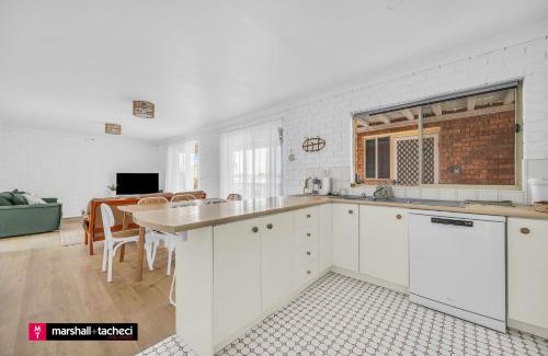 Bermagui Apartment | Wapengo Street 5, Unit 3