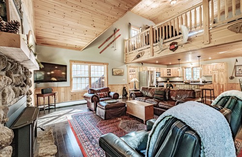 Bethel House | Wapiti Lodge - Gorgeous Log Home with fireplace and private yard nestled under tall pines!