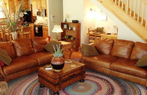 Rogers House | War Eagle - Lake House