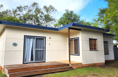 Cudmirrah House | Waratah Cottage - Cudmirrah