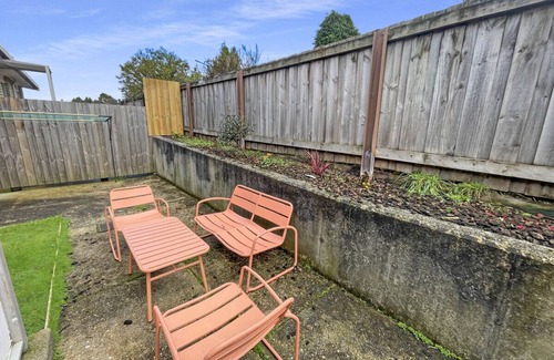 Waratah House | Waratah Waterfall Retreat, Close To Pub,Local Shop, Waterfall & Lake Beautiful l