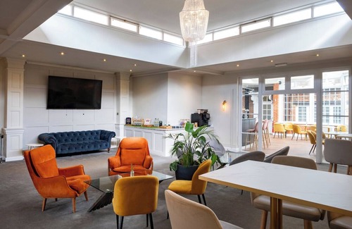 Eversley Hotel | Warbrook House Heritage Hotel