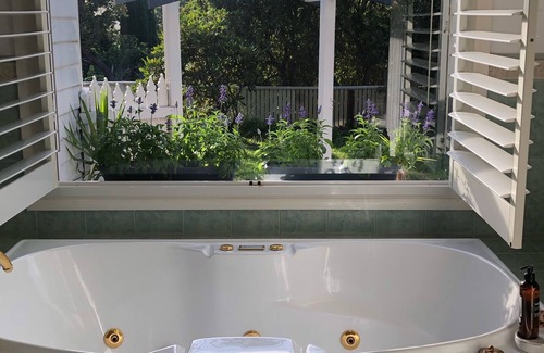 Warburton Bed & Breakfast | Warburton Whitehouse BnB