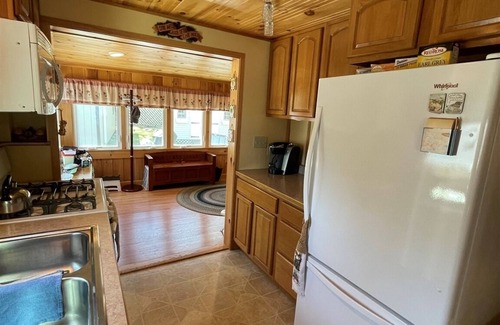 Standish House | WARD'S COVE Sebago Lake