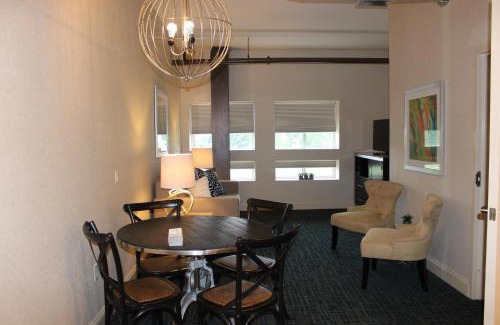 Salunga Hotel | Warehouse Hotel at The Nook