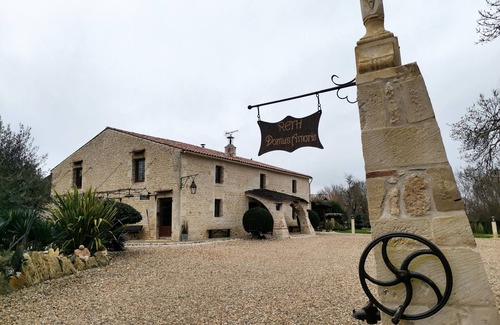 Vendee - Sevre - Autise House | Warm 2 bedroom stone house with garden - Dodo et Tartine
