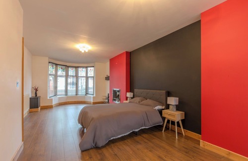Edgbaston House | Warm and cosy 6 bed in the heart of Birmingham