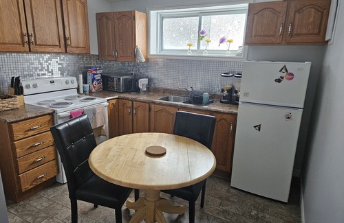 Terra Nova Apartment | Warm and Cozy Room in beautiful and Quiet Area