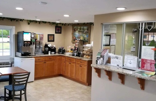 Sturbridge House | Warm and Inviting Sturbridge Accommodation with Complimentary Breakfast