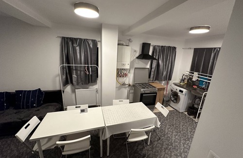 Otopeni Villa | Warm and peaceful villa, close to Therme SPA, Otopeni Intl Airport and Mall