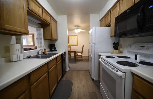 Oshkosh Apartment | Warm And Welcoming Residence On The Fox River