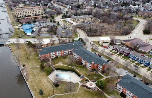 Oshkosh Apartment | Warm And Welcoming Residence On The Fox River