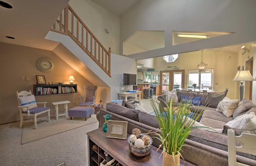 Warm Beach House | Warm Beach Hideaway with Private Beach!