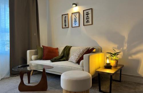 Hatfield Apartment | Warm & Cosy 1-Bed Apartment in Hatfield