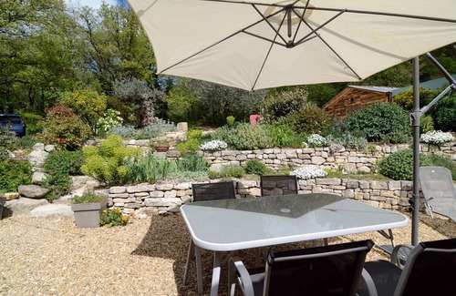 Caseneuve House | Warm cottage in the heart of the Luberon area
