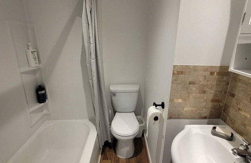 Edmundston Apartment | Warm cozy 1 bedroom apartment close to Hwy, wifi, netflix, prime, free parking