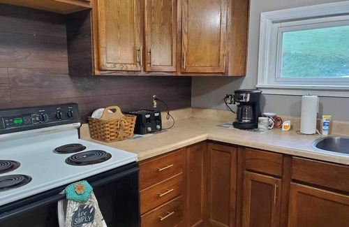 Northfork House | Warm. Cozy. Simple! Northfork WV! ATV/SxS Friendly! Very spacious! Sleeps 12+