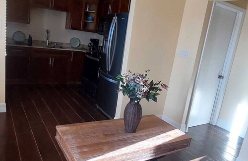 West Bay Apartment | Warm embrace - welcoming, cozy and comfy